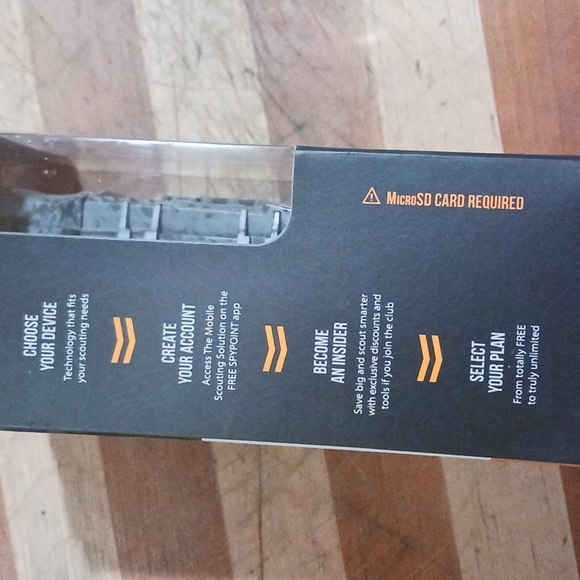 Spypoint cellular trail camera with sandisk micro sdhc uhs-1 card - Picture 3 of 5